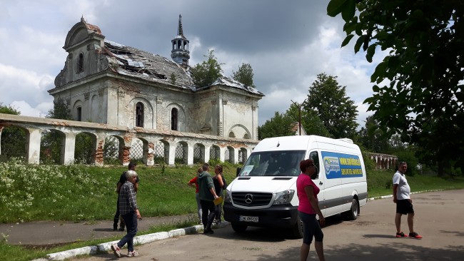 BK- zrujnowanych kościół