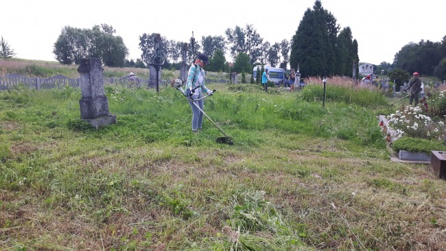 Hodowica- dziewczyny do kosiarek!