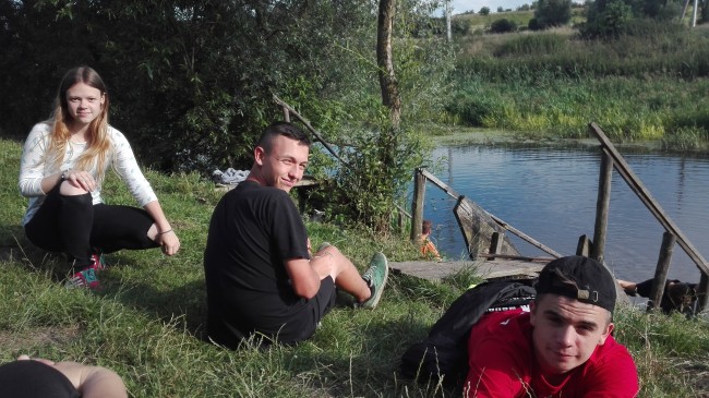 Niedzielny relaks nad rzeczką